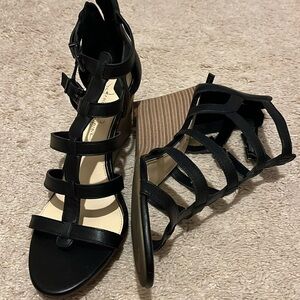 Jessica Simpson Black Wedge Size 9.5